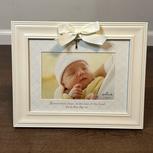 New Baby 4X6 Picture Frame Love of the Lord Cross Charm Hallmark Religious
